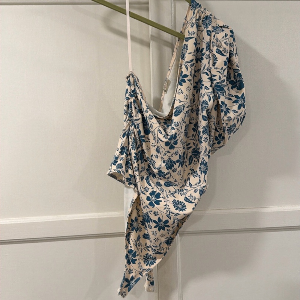 Free people one shoulder body suit